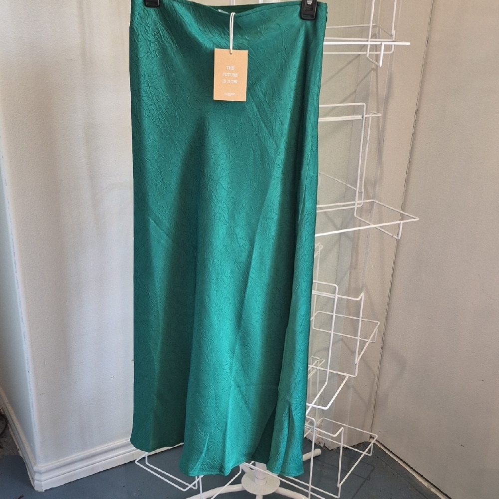 Elegant Satin Green Skirt